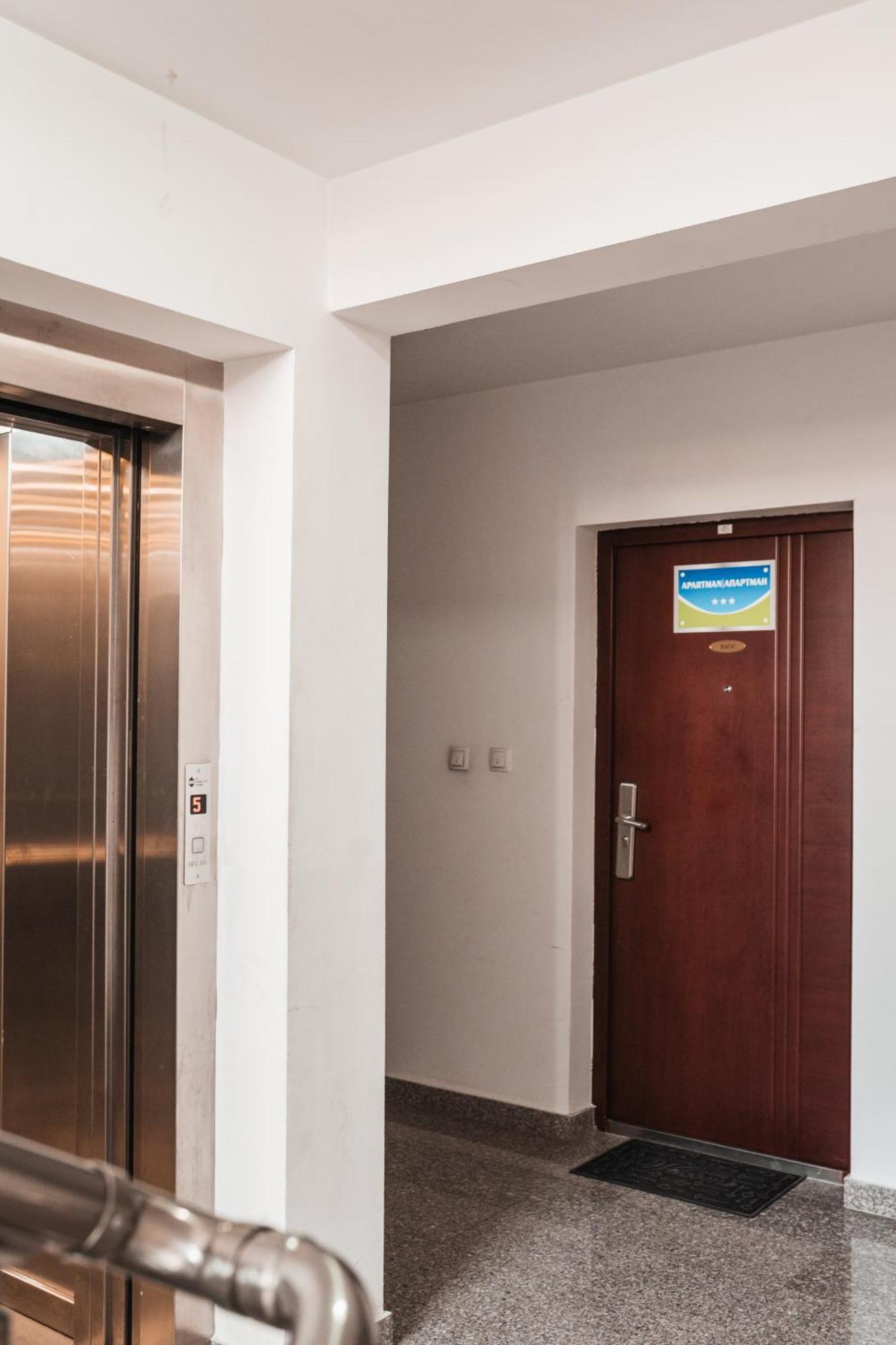 Apartman Centar Doboj Exterior foto
